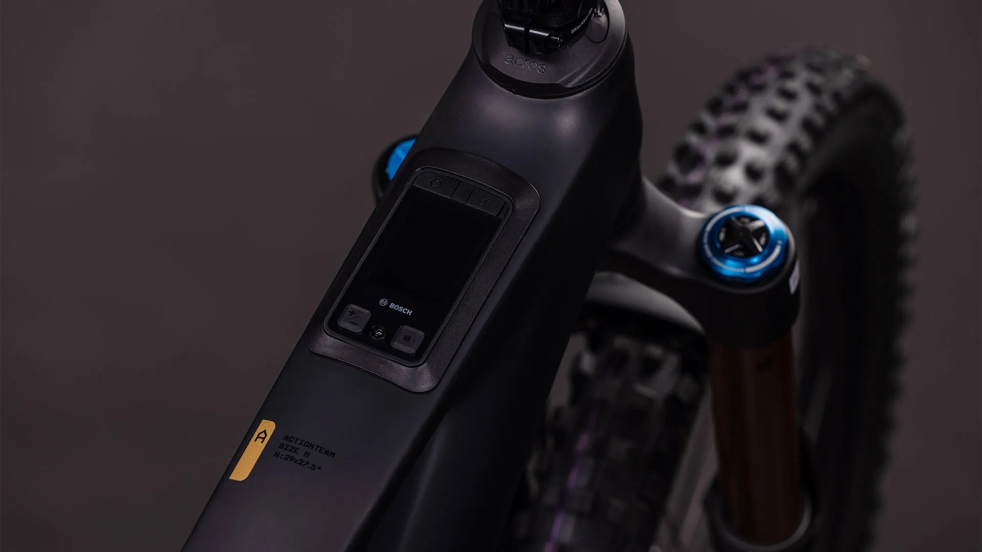 Cube AMS Hybrid 177 C:62 AT 600X carbon´n´gold 2026