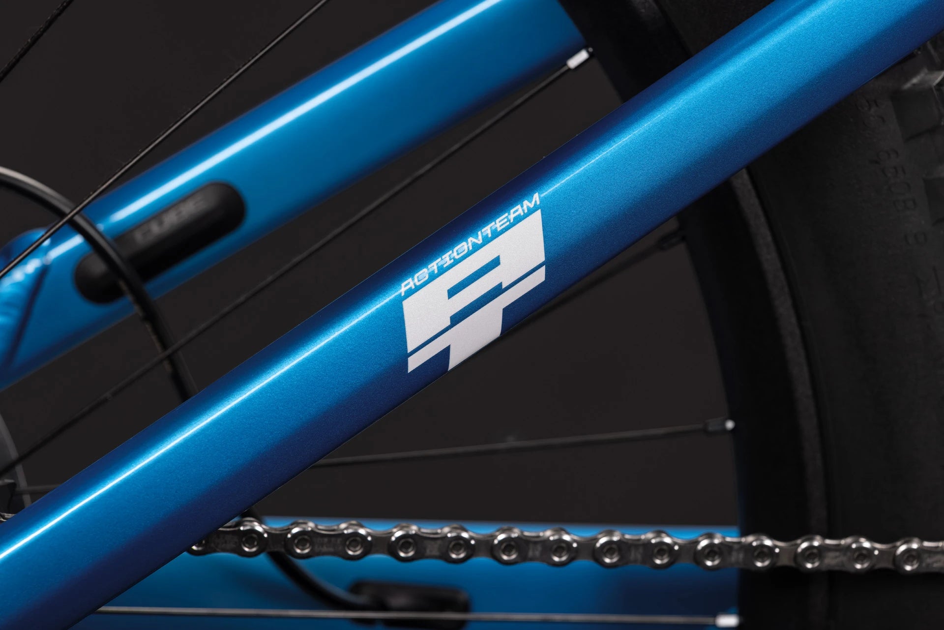 Cube Stereo Hybrid ONE77 HPC AT 800 actionteam 2027