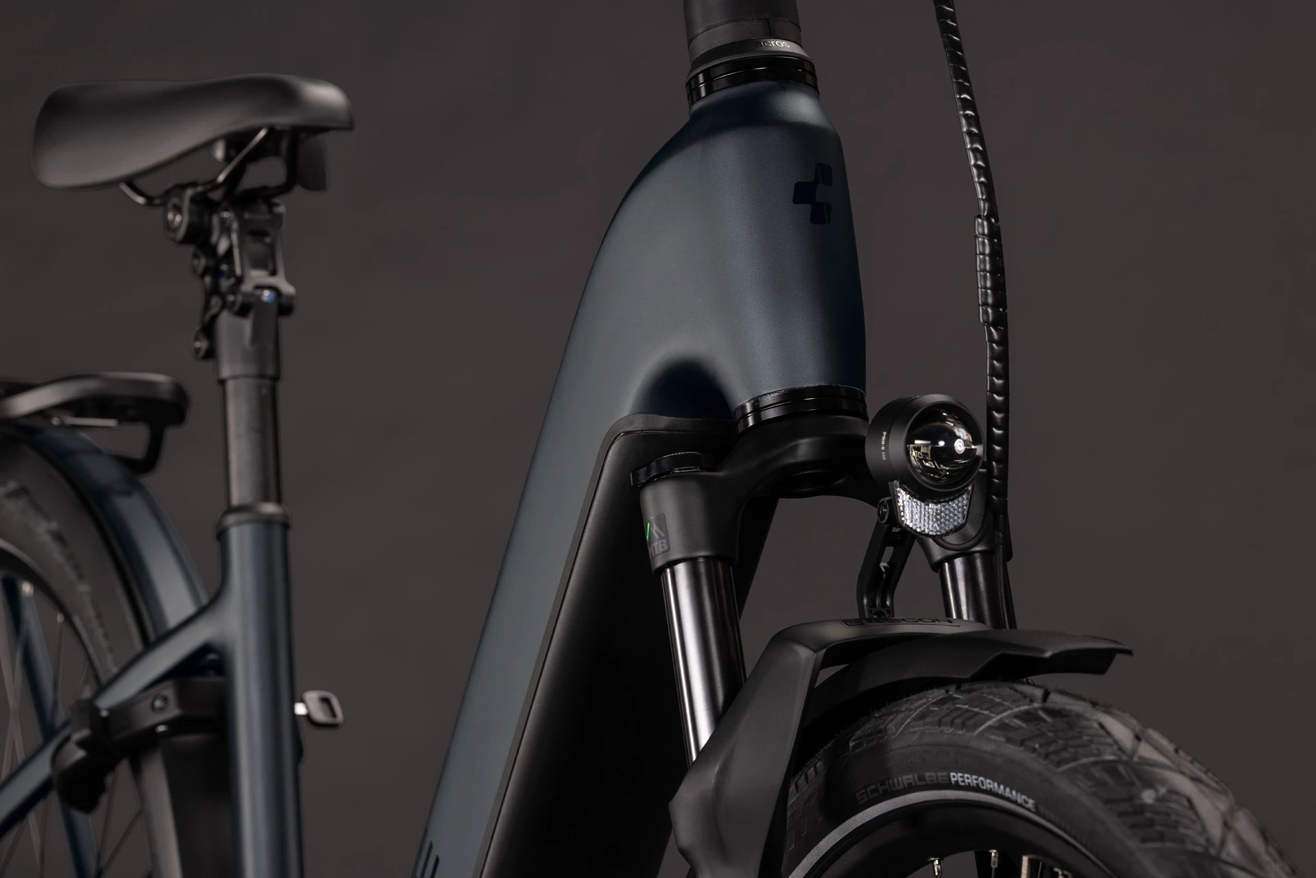 Cube Kathmandu Hybrid Pro 800 coal´n´black EE 2027