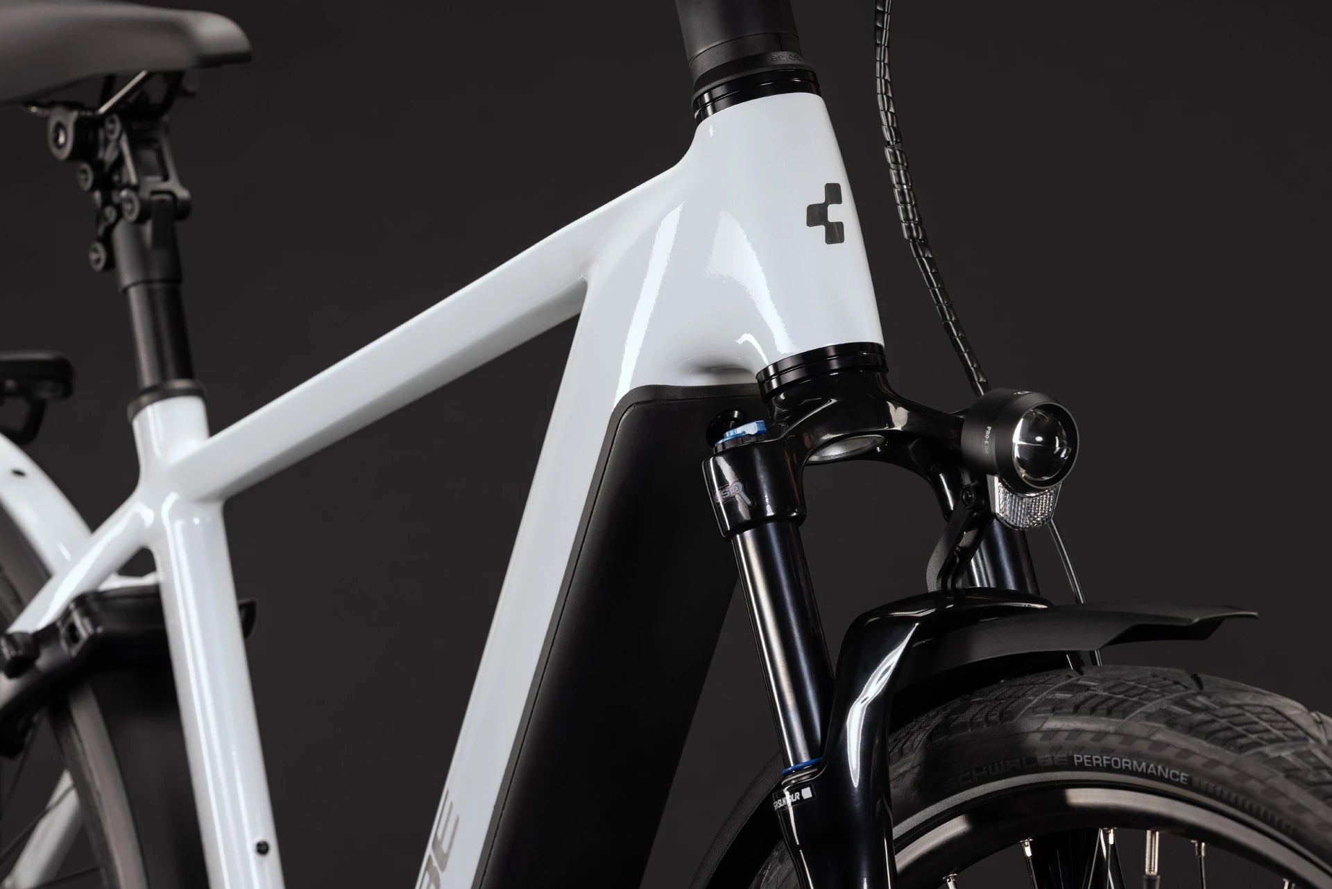 Cube Kathmandu Hybrid Deluxe Pro 800 metallicwhite´n´chrome 2027