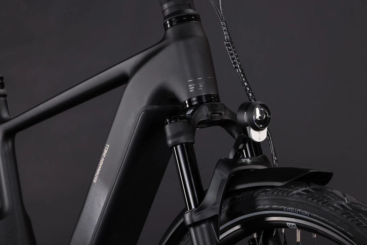 Cube Kathmandu Hybrid ONE11 HPC SLT 800 carbon´n´silverdust 2027