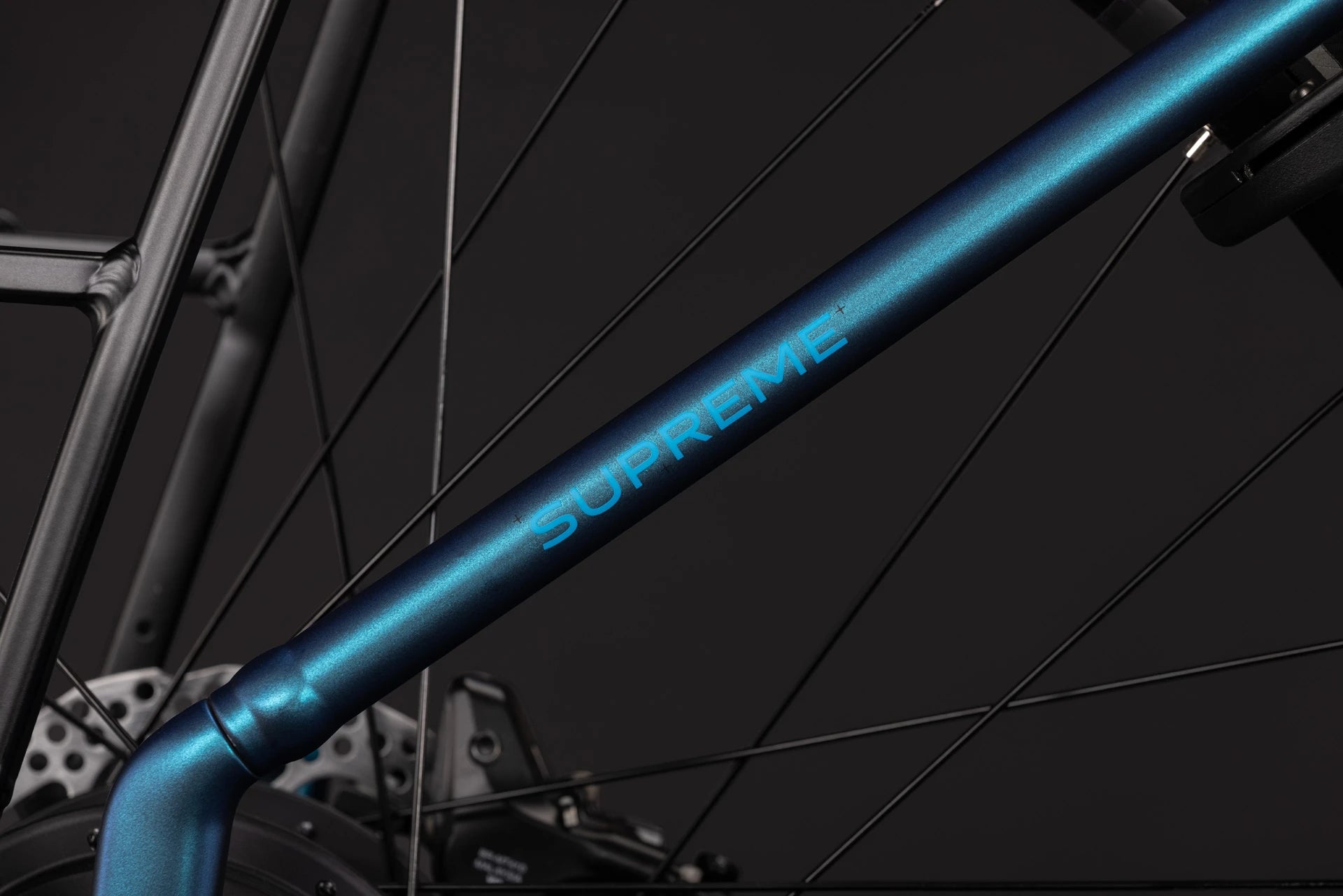 Cube Supreme Hybrid Deluxe Pro 600 nebula´n´blue EE 2027