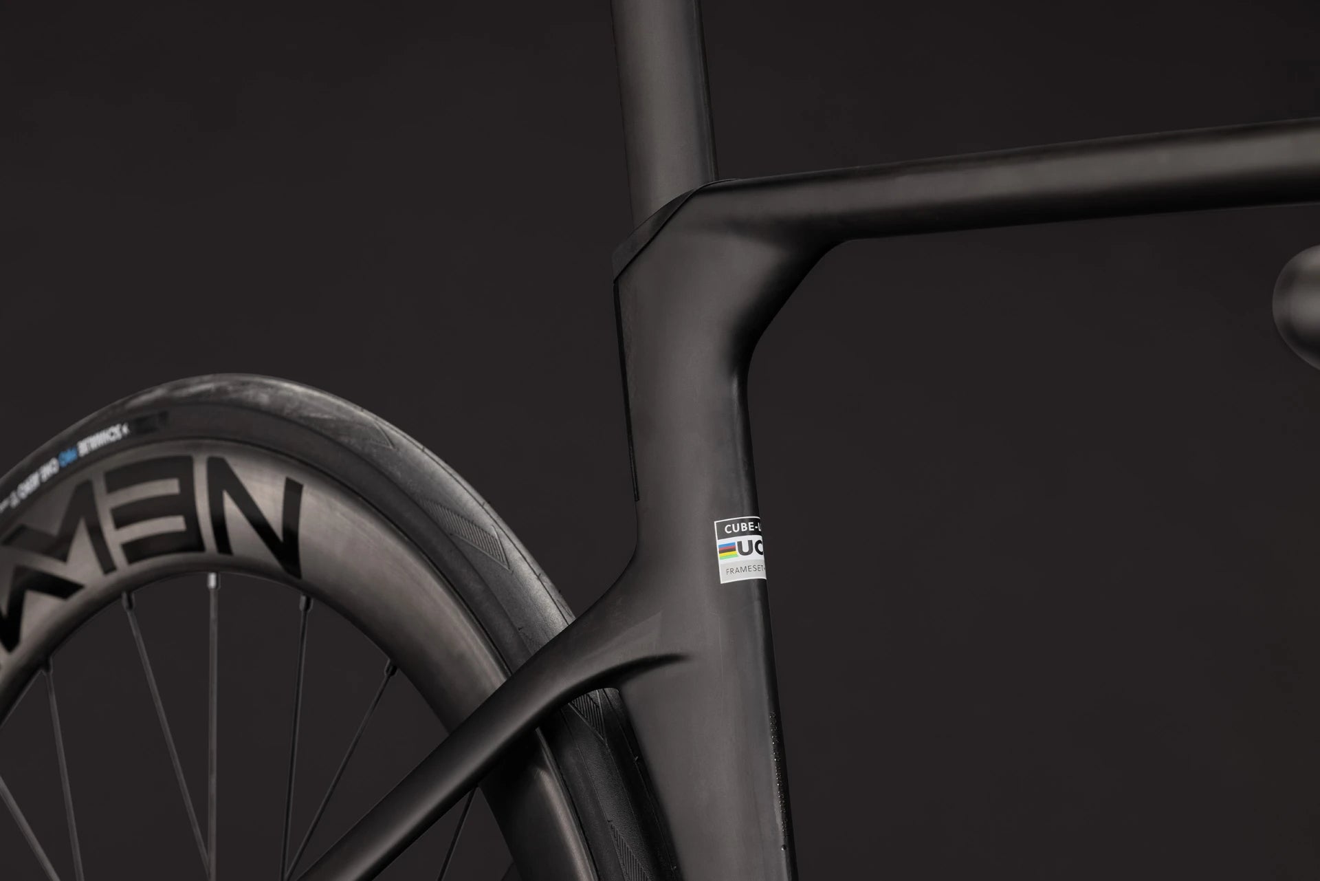 Cube Litening Aero C:68X Race carbon´n´chrome 2027
