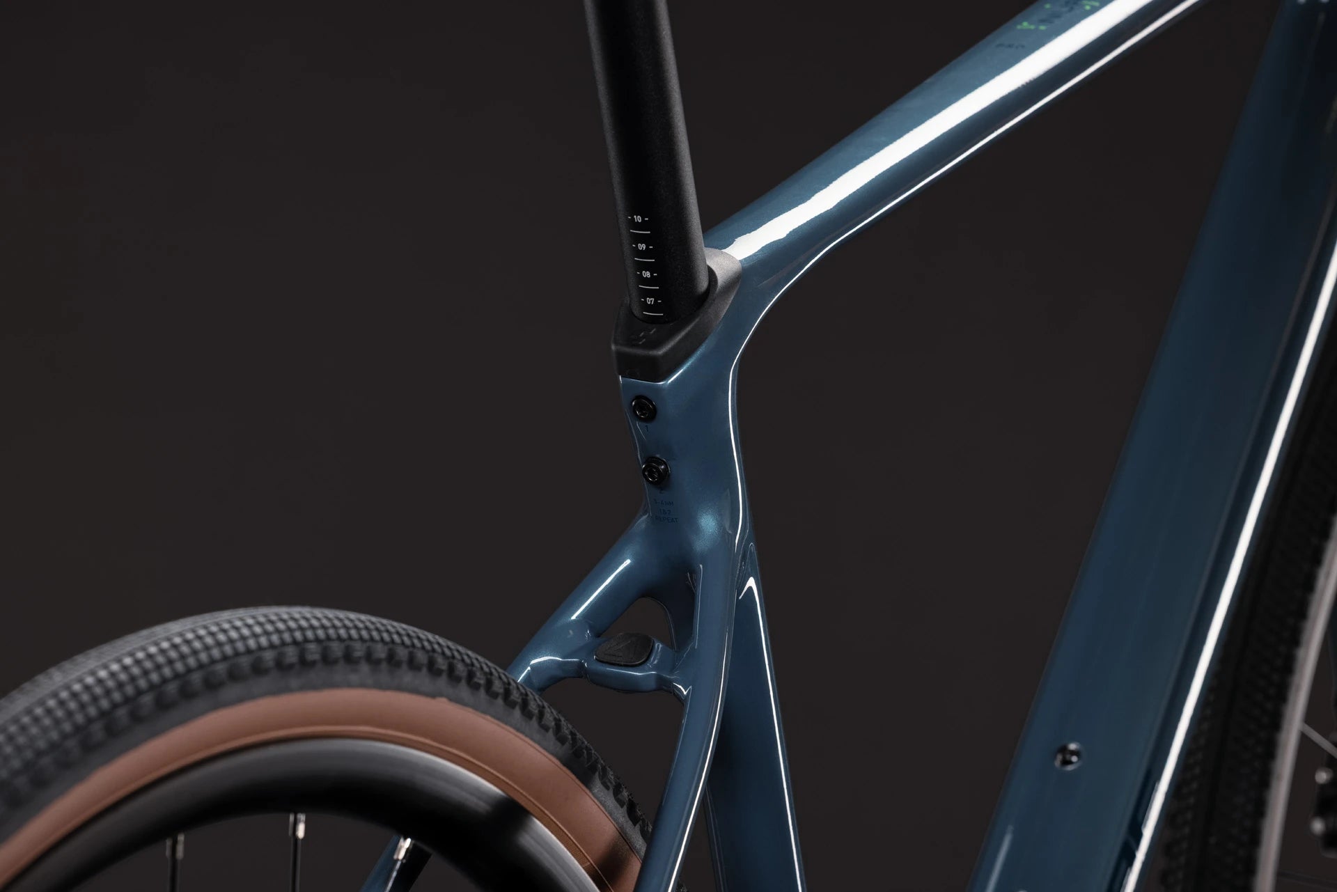 Cube Nuroad Pro taiga´n´blue 2027