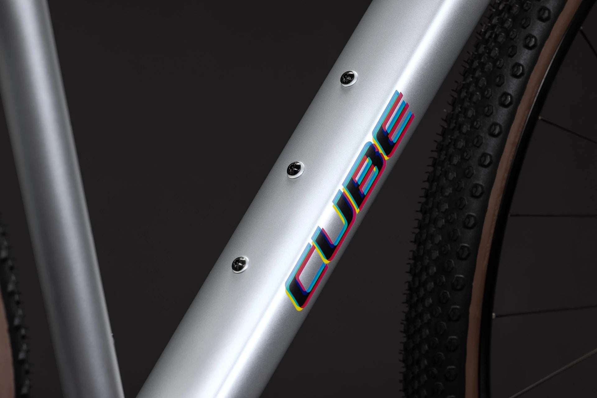 Cube Nuroad SLX spaceship´n´cmyk 2027