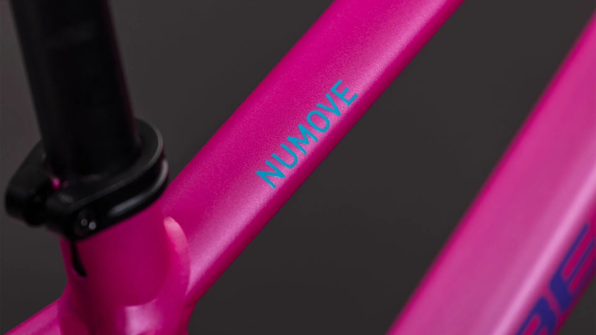 Cube Numove 160 fucsia´n´plum 2027