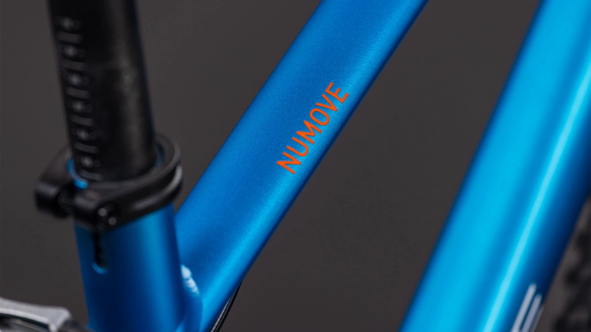 Cube Numove 240 topasblue´n´nebula 2027