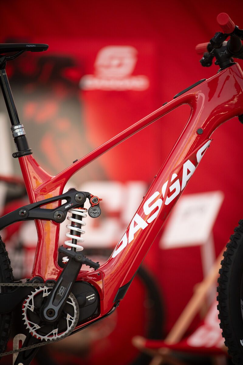 GASGAS ECC 5 Jet Black/Sangria Red