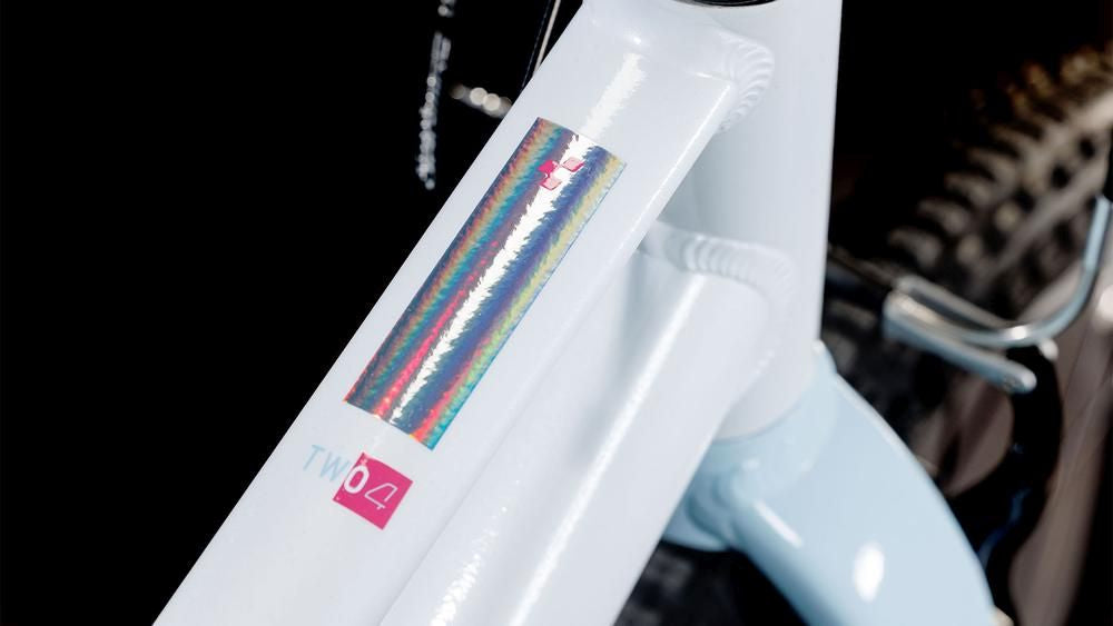 Cube Numove 240 flashwhite´n´pink