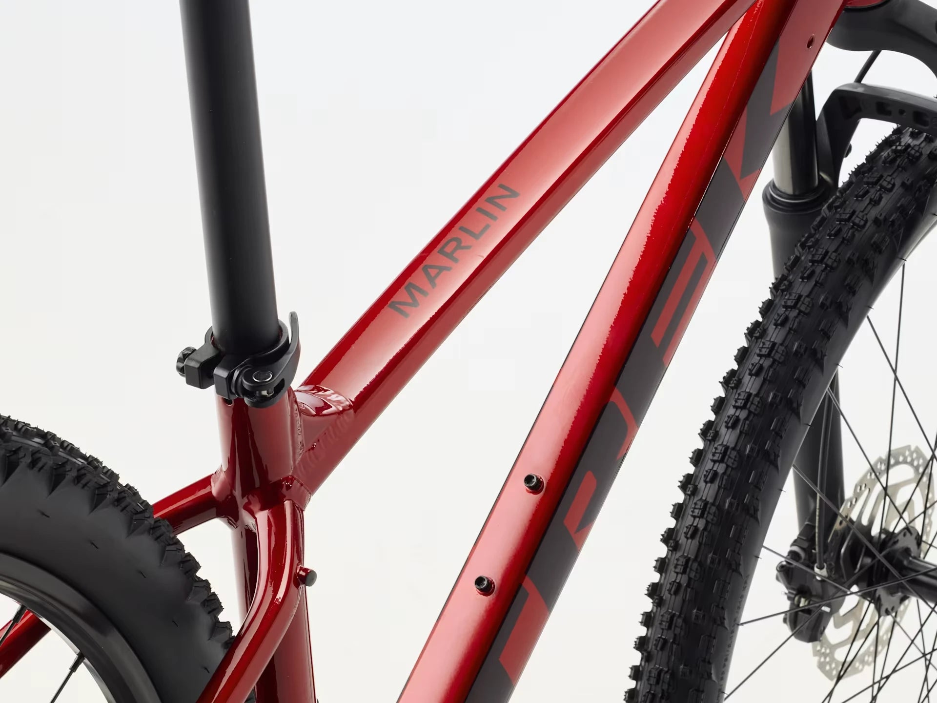 Trek Marlin 5 Gen 3 Fury Red 2027