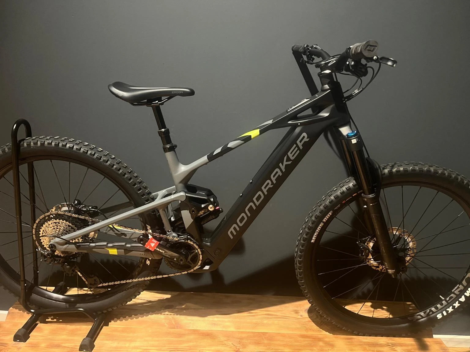 Mondraker Crafty Carbon R Grau/Schwarz/Gelb | B-Ware