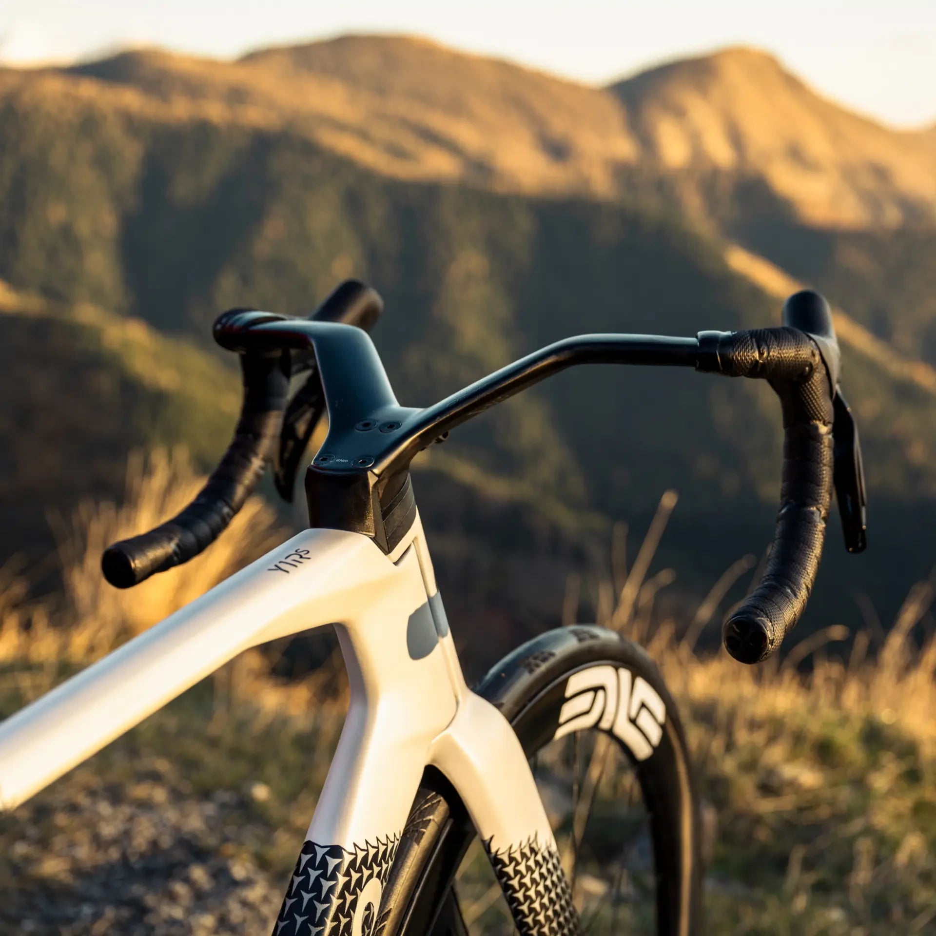 Colnago Y1RS Disc Sram Red AXS E1 black/white 2026