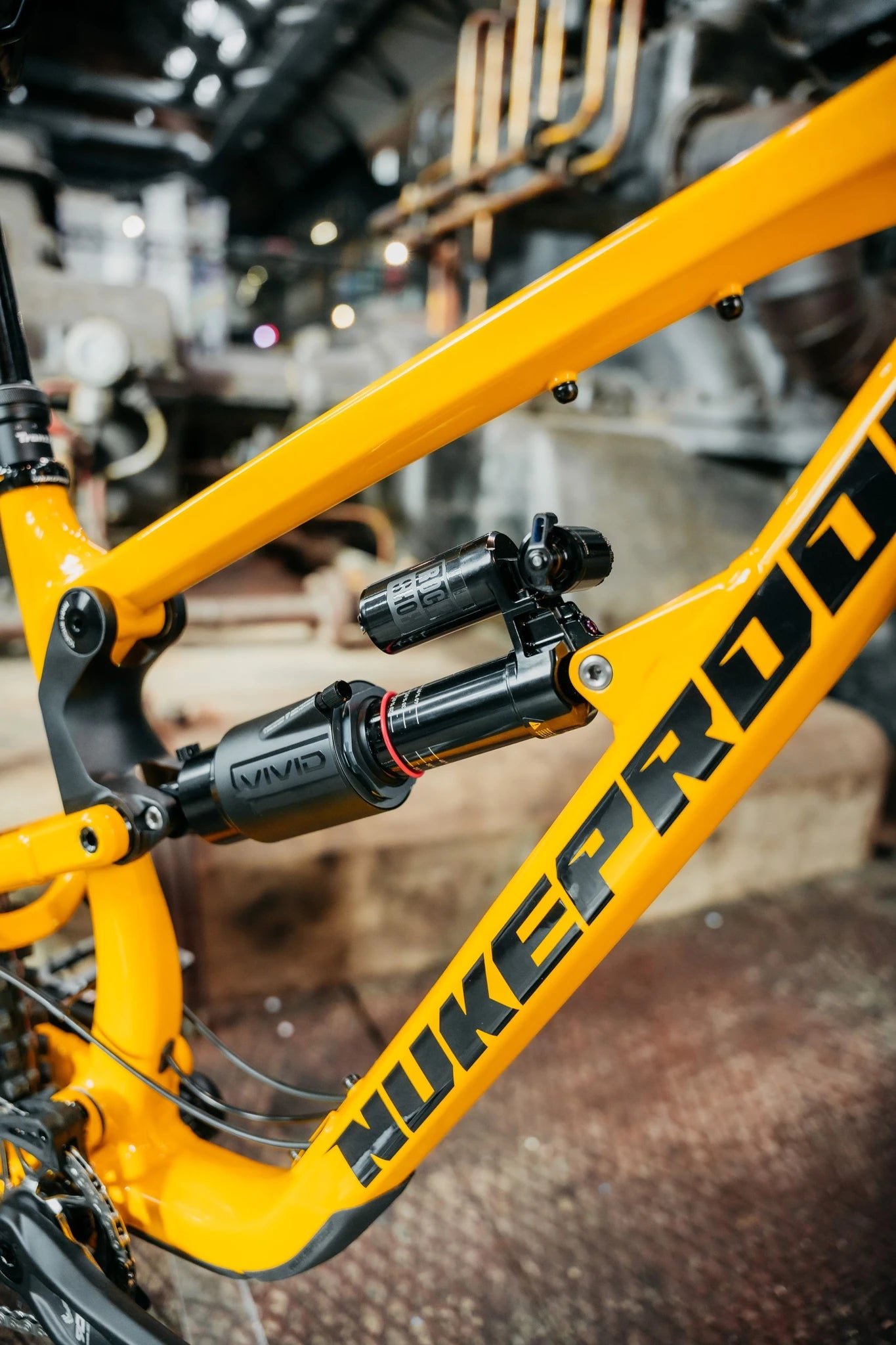 Nukeproof Mega Alloy Pro yellow 2025