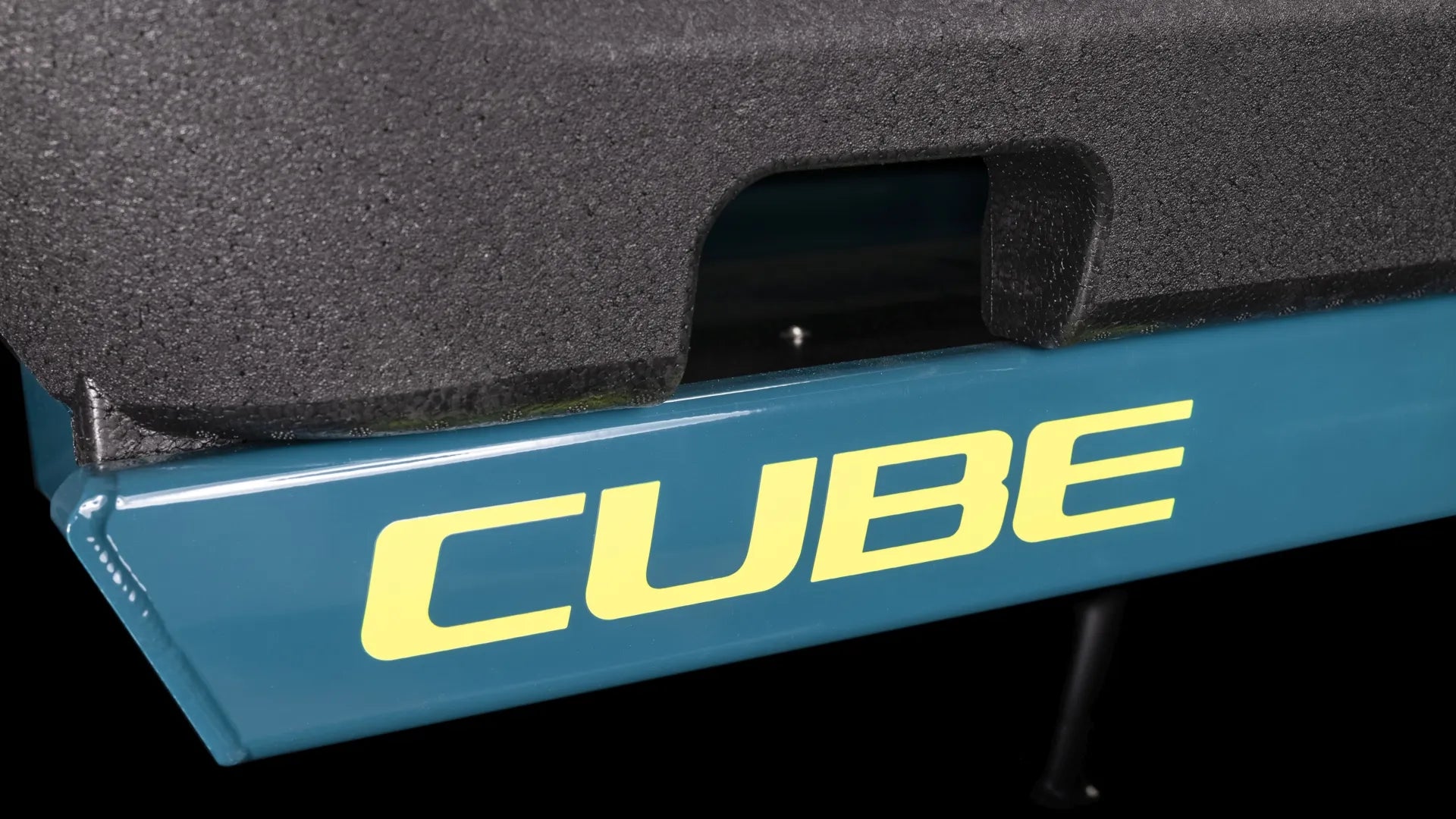 Cube Cargo Hybrid 500 blue´n´lime 2025