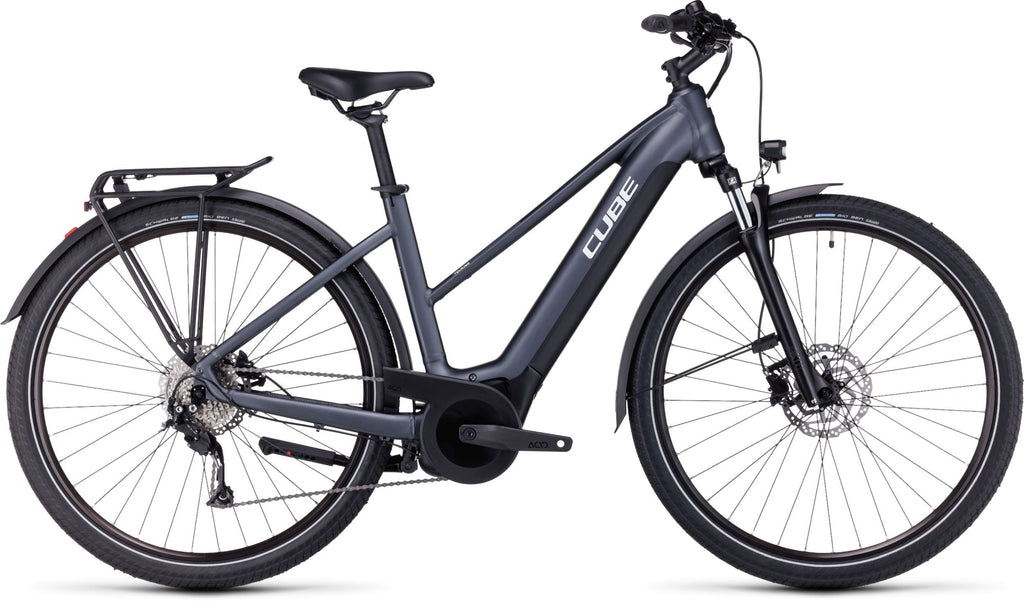 Cube Touring Hybrid ONE 625 grey´n´white Trapez
