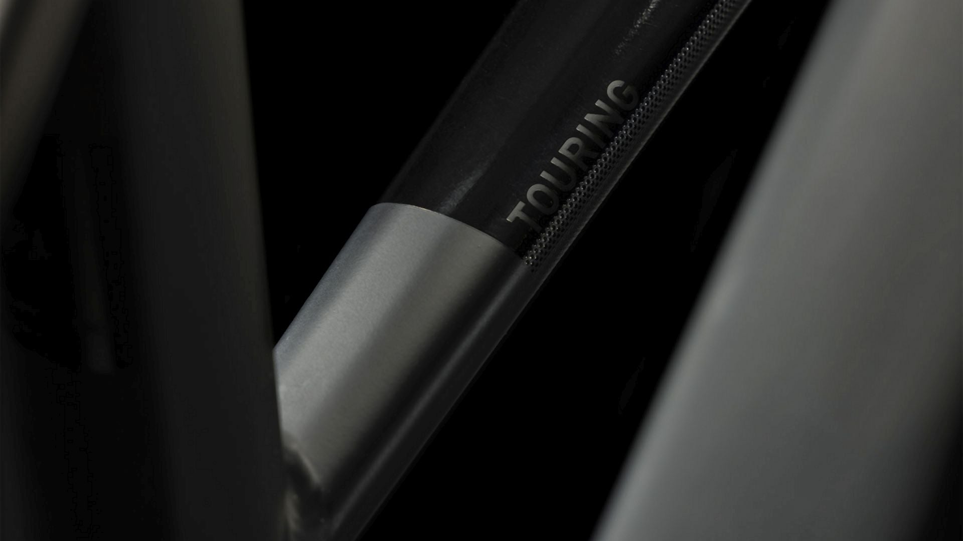 Cube Touring Hybrid Pro 625 black´n´metal Trapez