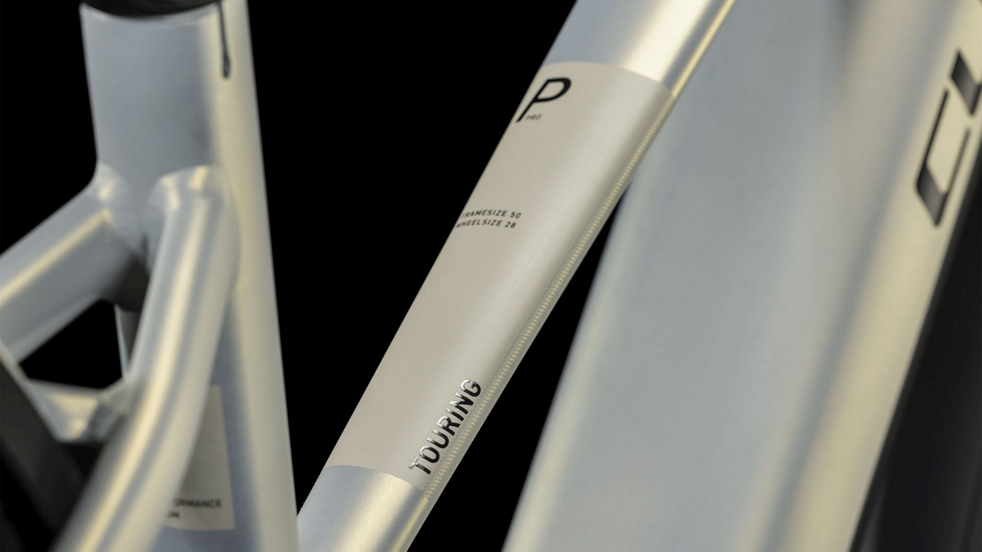 Cube Touring Hybrid Pro 625 pearlysilver´n´black Trapez