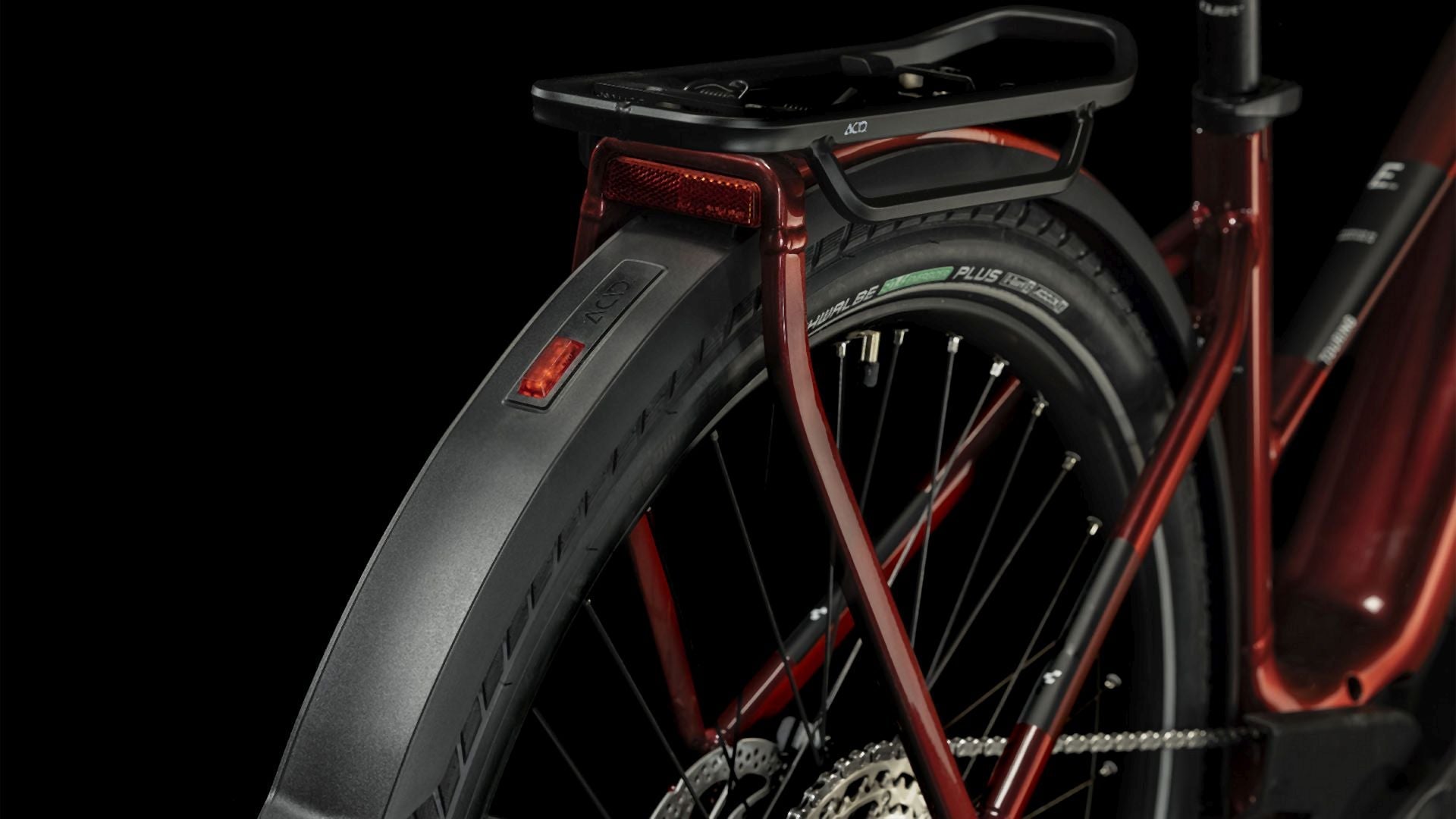 Cube Touring Hybrid EXC 625 red´n´white Trapez