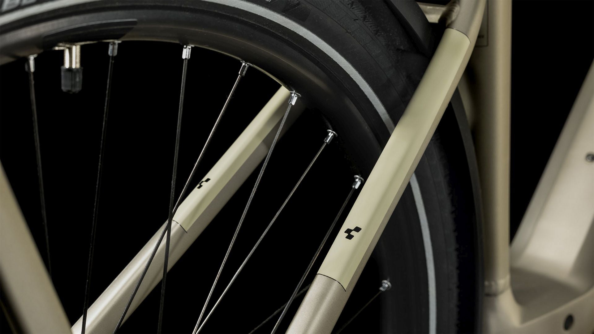 Cube Kathmandu Hybrid Pro 750 flashstone´n´black