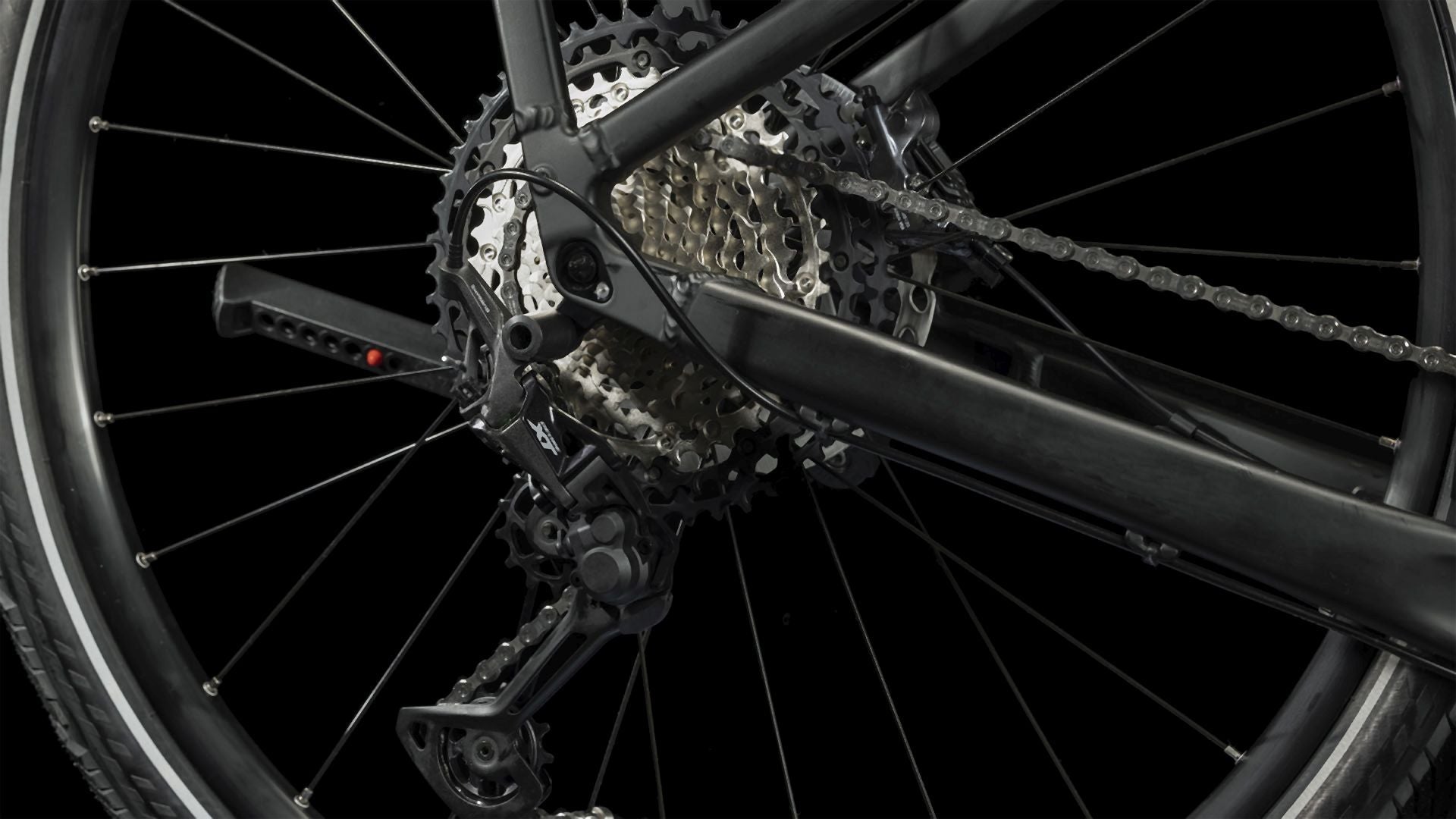 Cube Kathmandu Hybrid SLT 750 black´n´metal Trapez