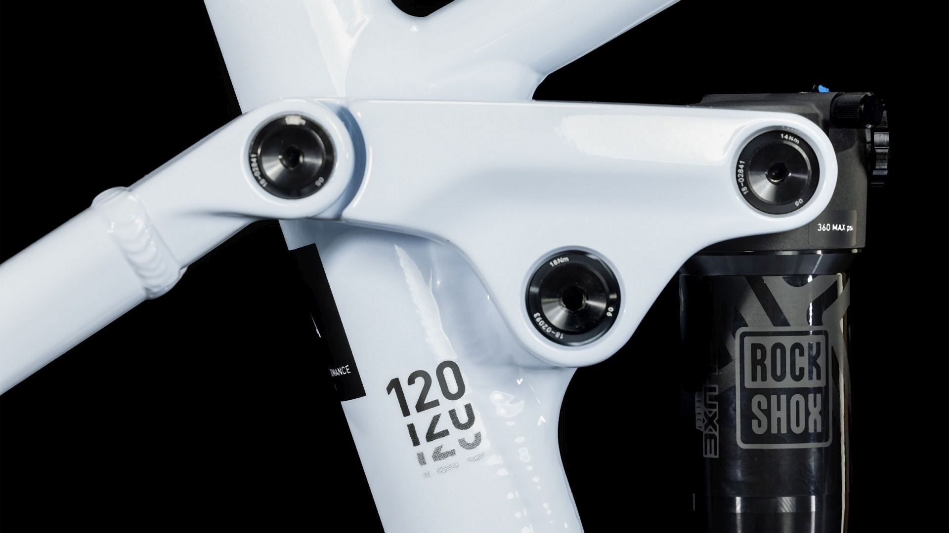 Cube Stereo Hybrid 120 Pro 750 flashwhite´n´black