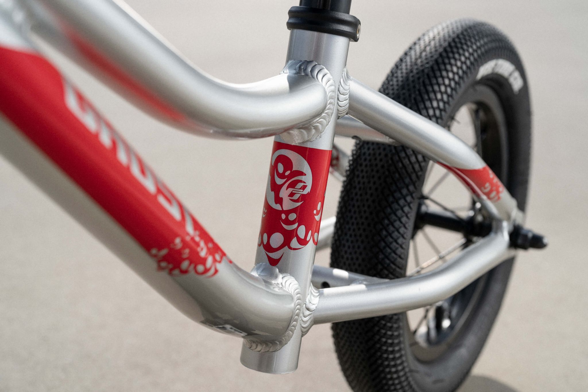 Ghost Powerkiddy 12 rainbow silver/riot red - glossy