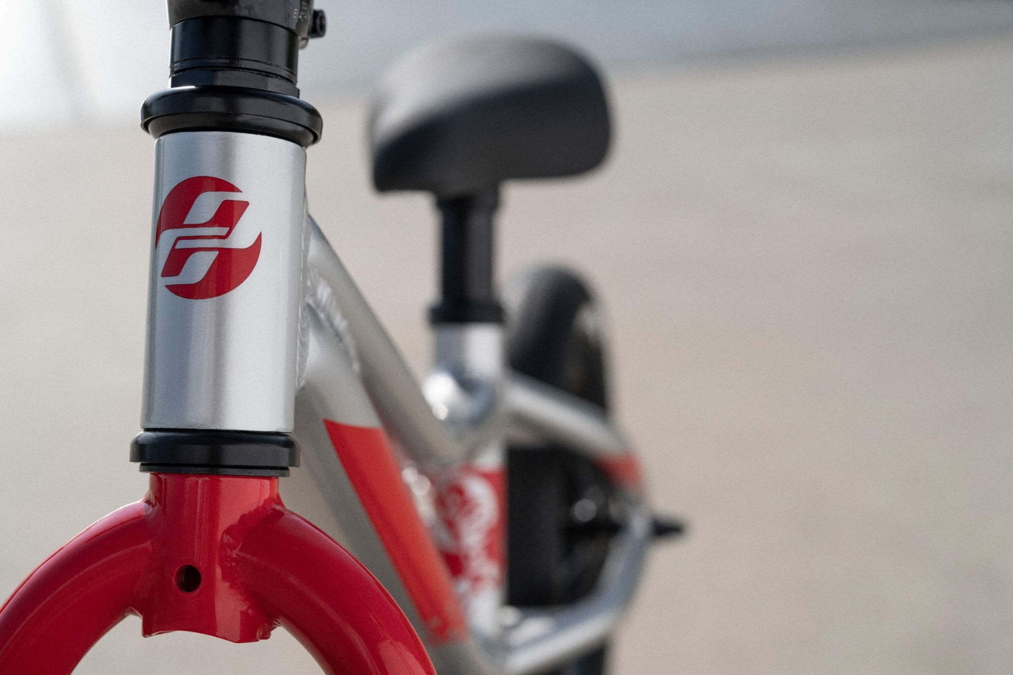 Ghost Powerkiddy 12 rainbow silver/riot red - glossy