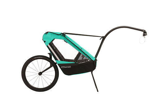Fahrradanhänger in Türkis, geeignet für Kinder, mit großem Rad und stabilem Rahmen. Ideal für Familienausflüge.