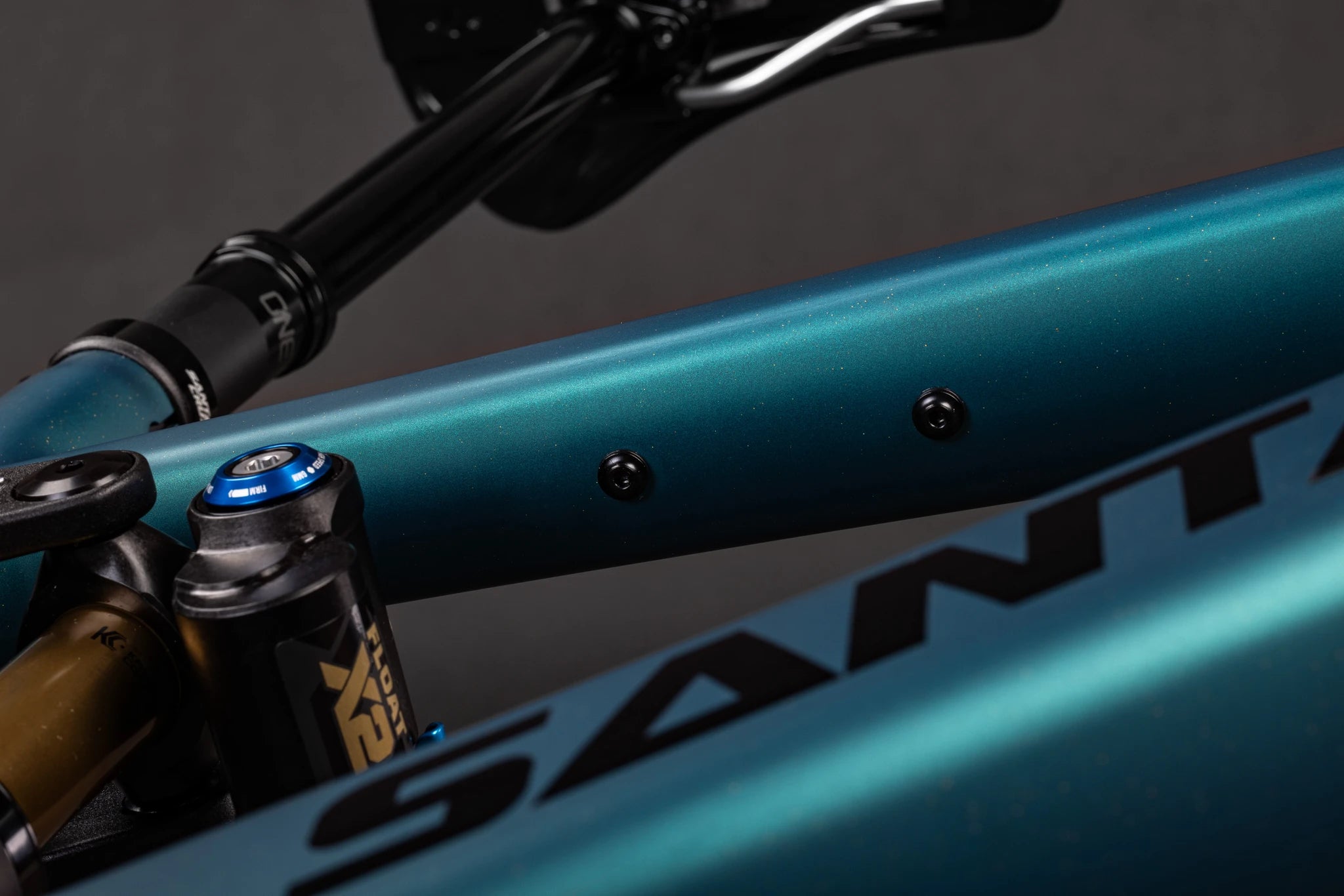 Santa Cruz Bullit 4 C MX GX AXS Matte Teal Sparkle 2026