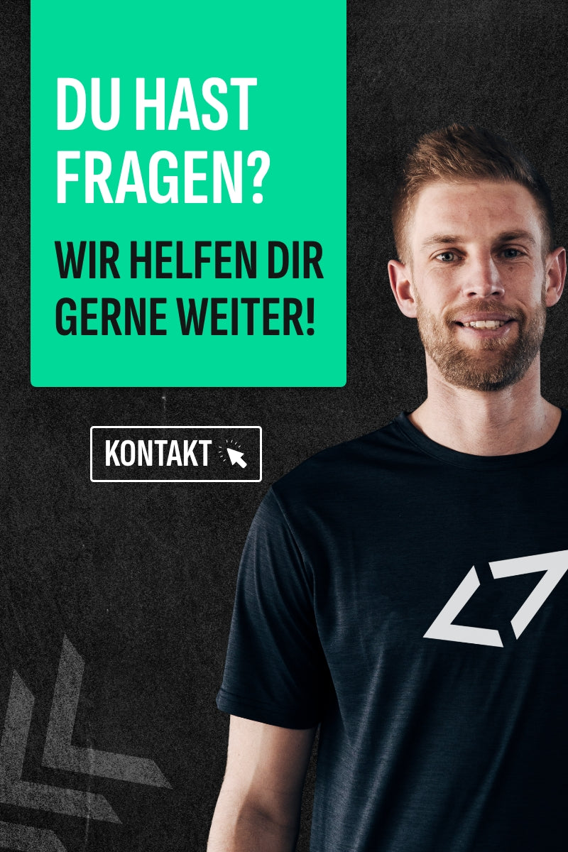 Mann mit schwarzem T-Shirt vor grünem Text: "Du hast Fragen? Wir helfen dir gerne weiter!" Angebote für Bike-Leasing.