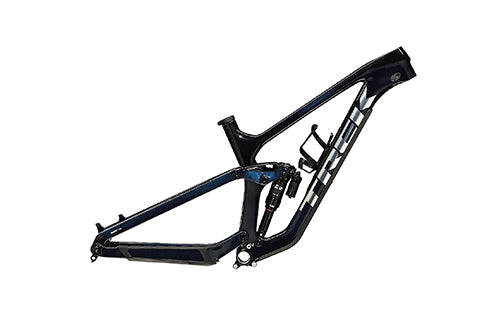 Schwarzer Trek-Mountainbike-Rahmen mit Aufhängung, geeignet für Offroad-Abenteuer und anspruchsvolle Trails.