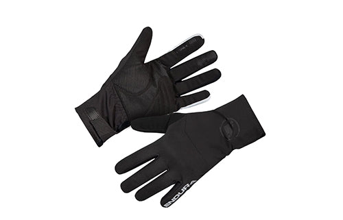Schwarze Winterhandschuhe von Endura, isolierend und winddicht, ideal für Radfahrer.