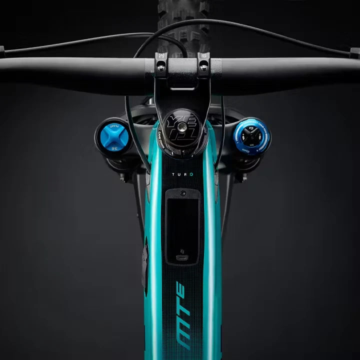 Yeti Mte Cockpit