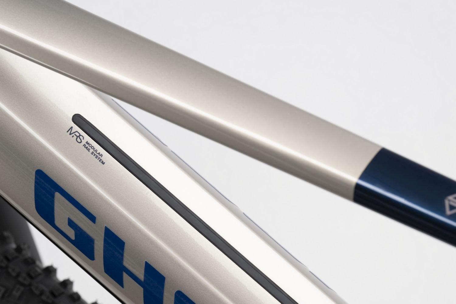 Ghost E-Teru Universal grey/pearl blue - glossy 2023 - Liquid-Life