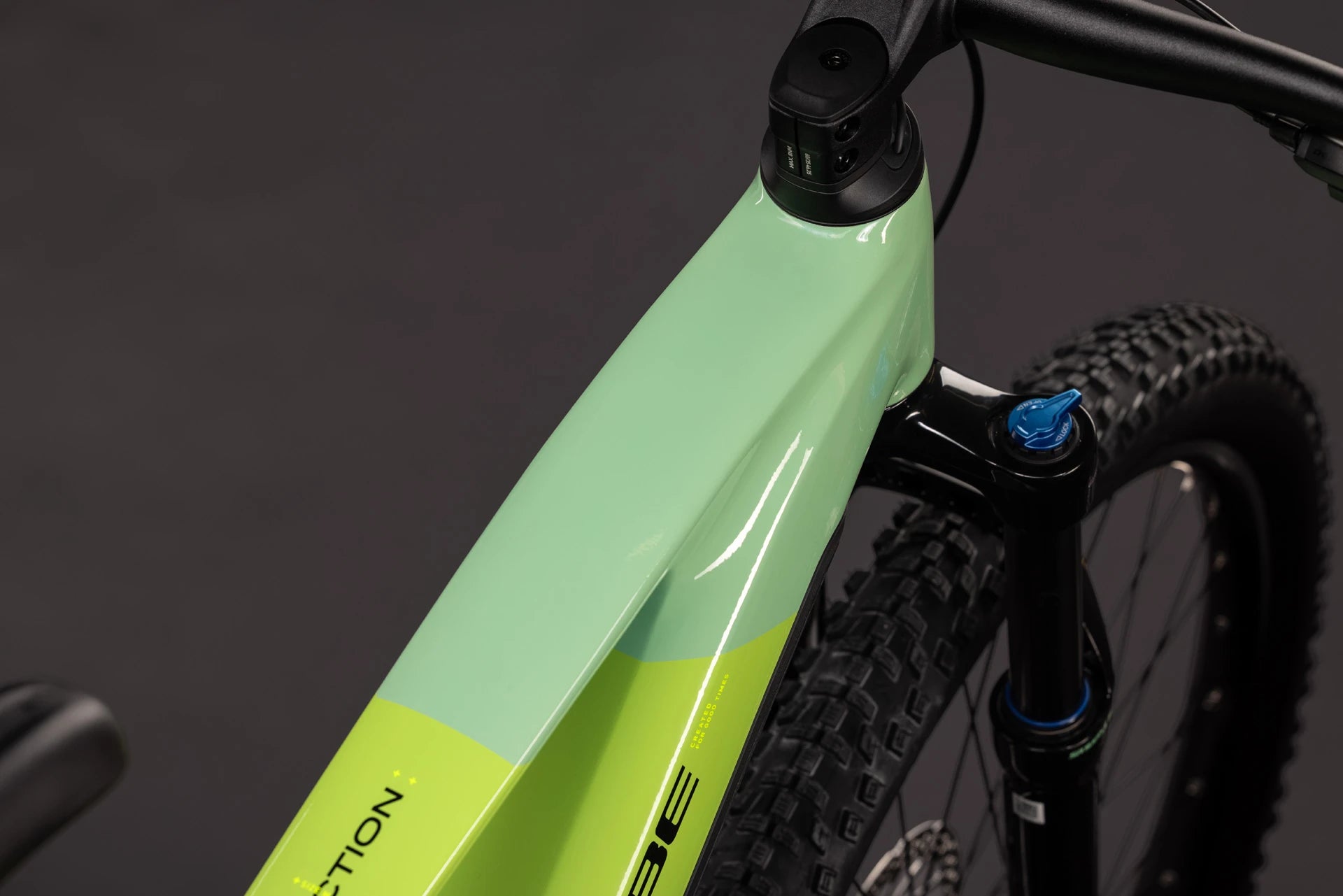 Cube Reaction Hybrid ONE 720 cactus´n´black 2027