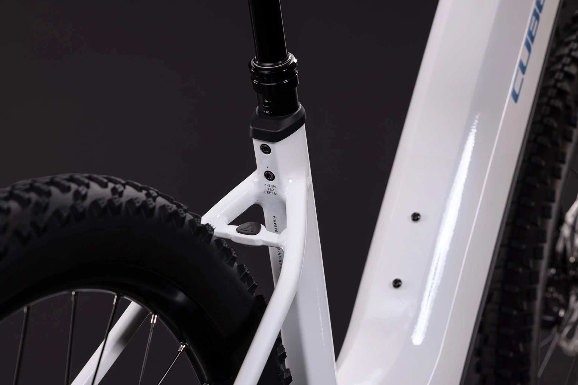 Cube Reaction Hybrid Race 800 snow´n´black EE 2027