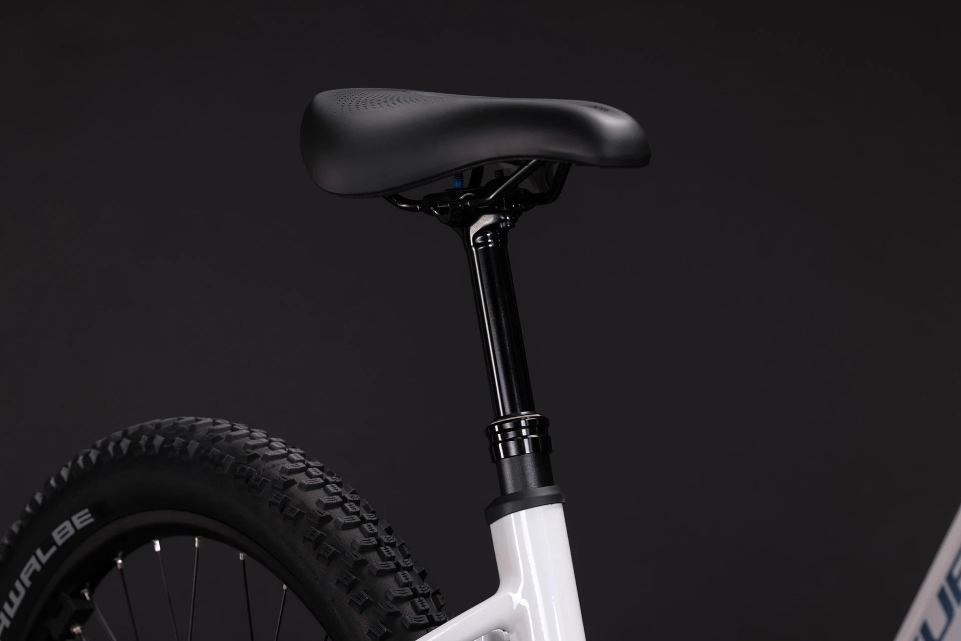 Cube Reaction Hybrid Race 800 snow´n´black EE 2027