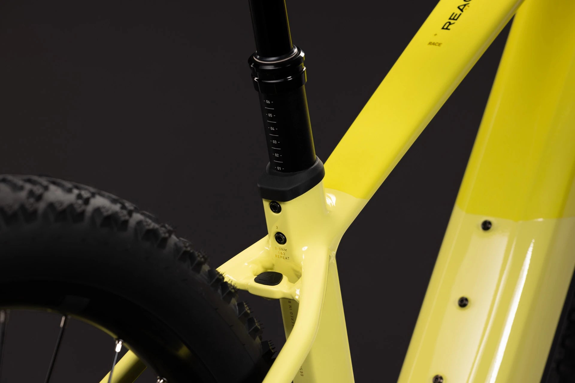 Cube Reaction Hybrid Race 800 bananasplit´n´black 2027