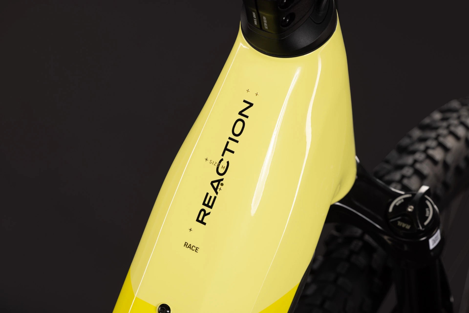 Cube Reaction Hybrid Race 800 bananasplit´n´black EE 2027