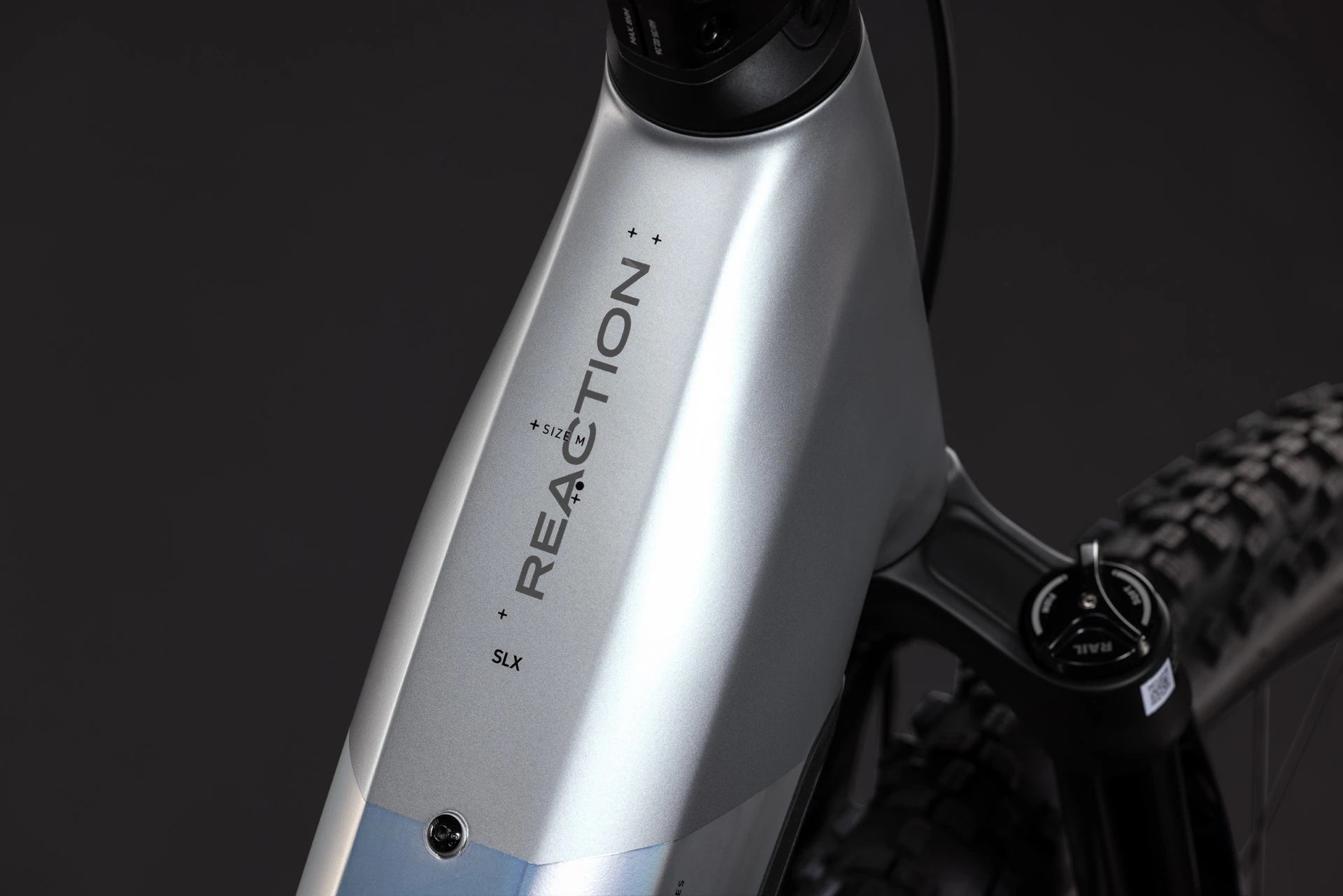 Cube Reaction Hybrid SLX 800 platinum´n´reflex EE 2027