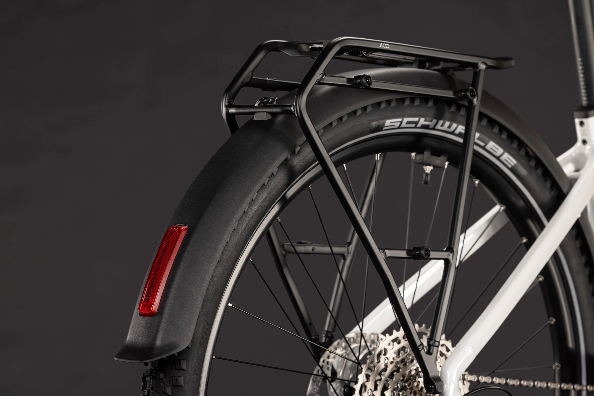 Cube Nuride Hybrid Performance 720 metallicwhite´n´grey EE 2027