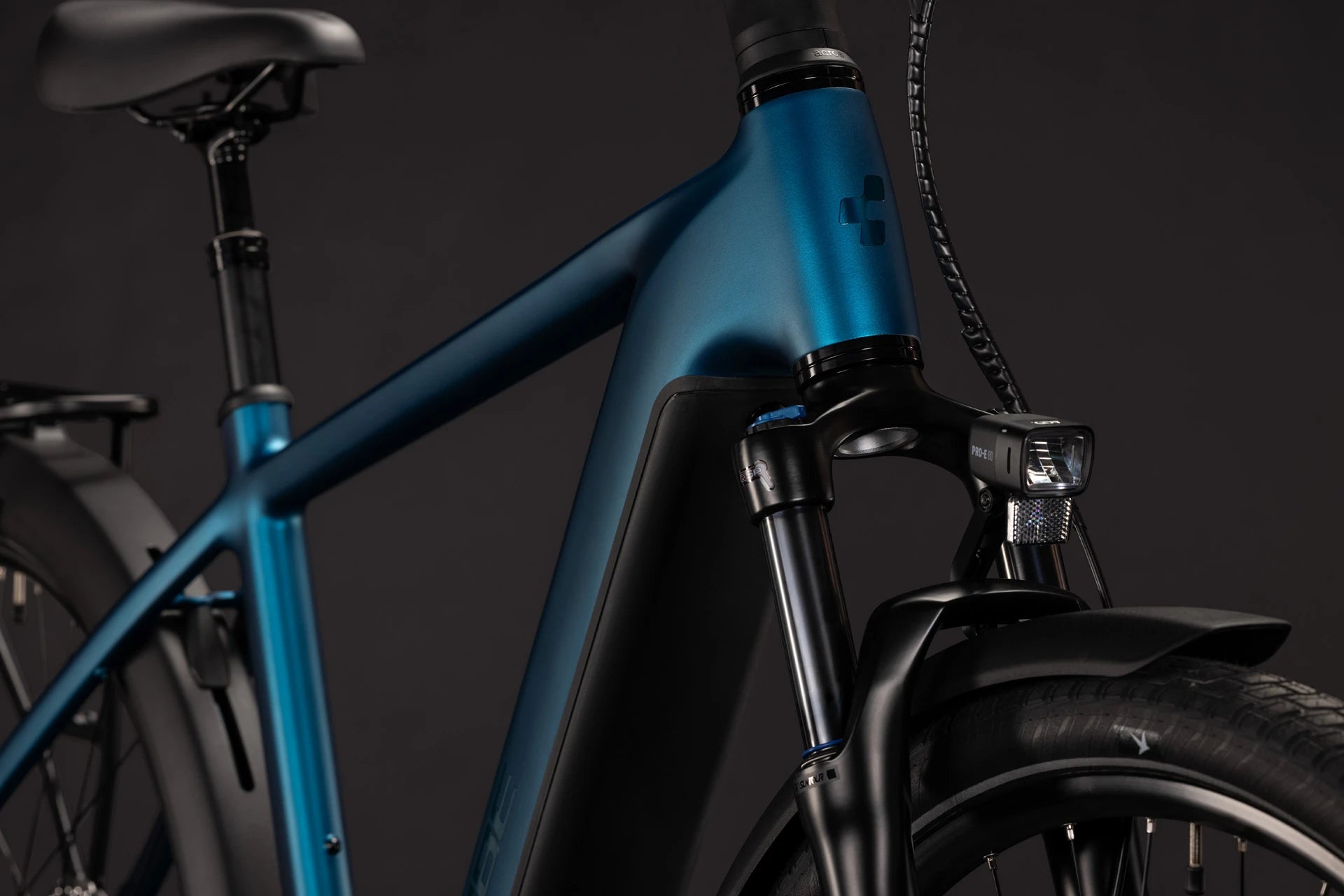 Cube Touring Hybrid Pro 800 electricblue´n´prizm 2027