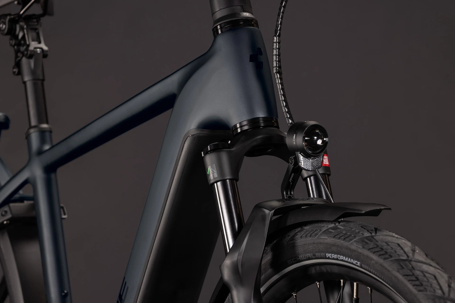 Cube Kathmandu Hybrid Pro 800 coal´n´black 2027
