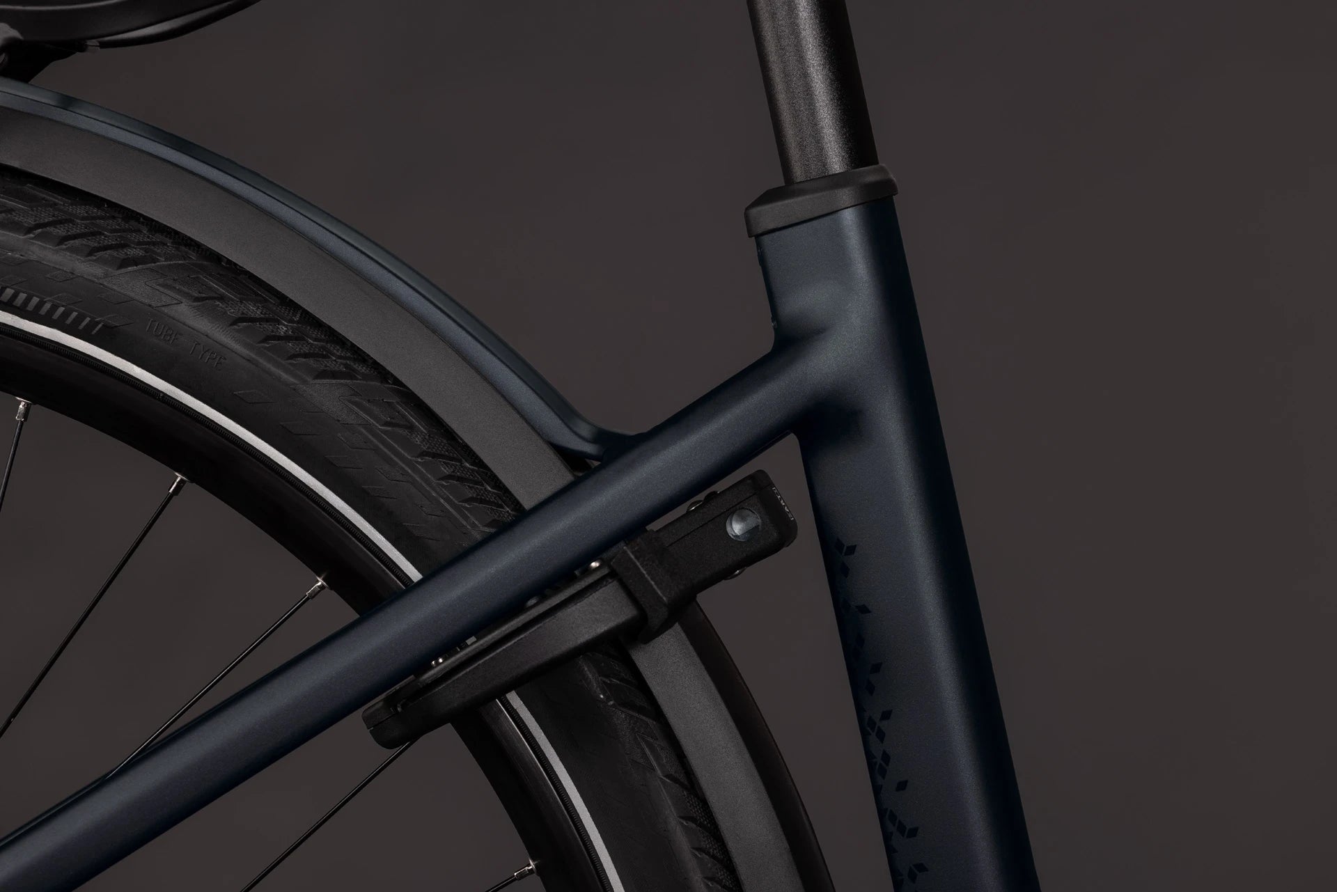 Cube Kathmandu Hybrid Pro 800 coal´n´black EE 2027