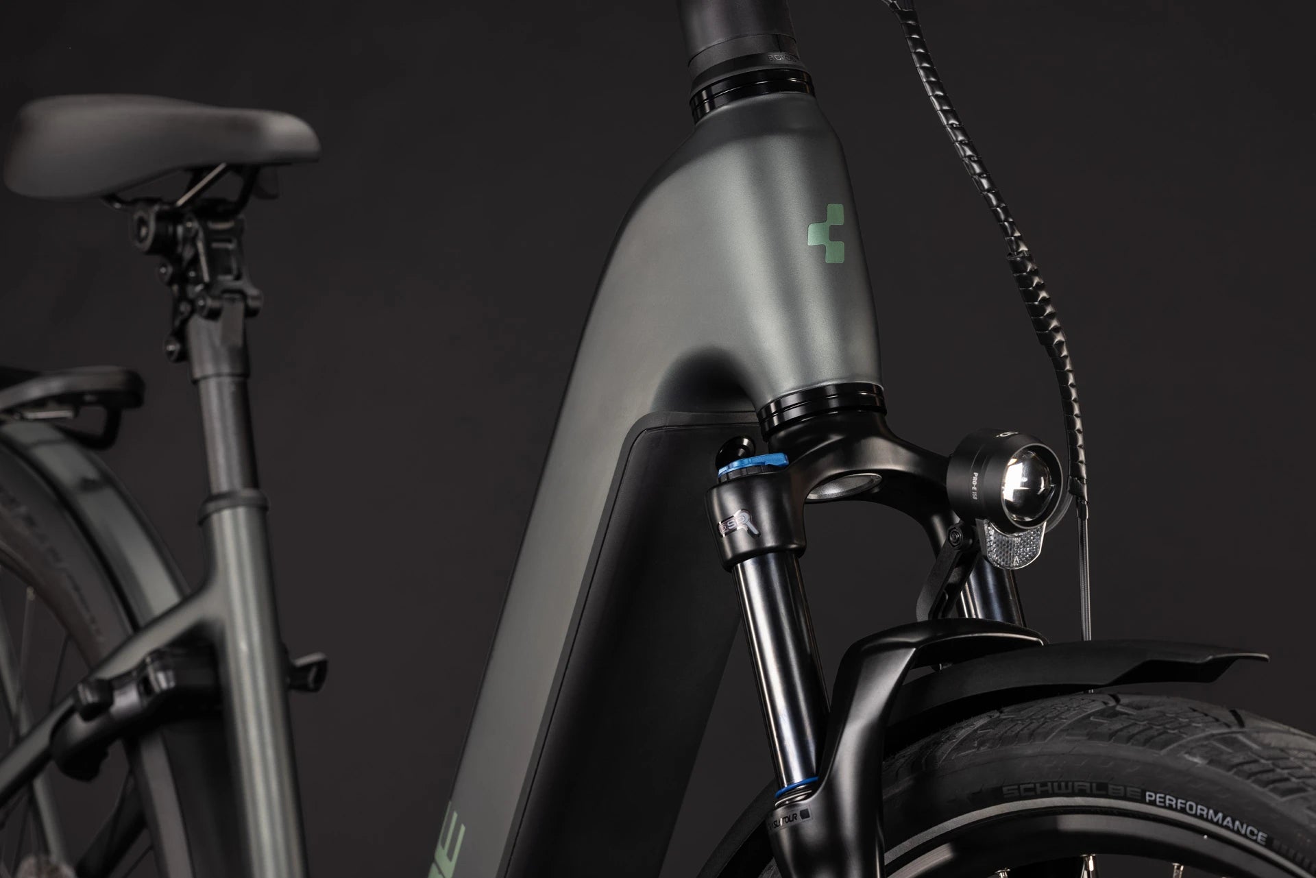 Cube Kathmandu Hybrid Deluxe Pro 800 blackforest´n´chrome EE 2027
