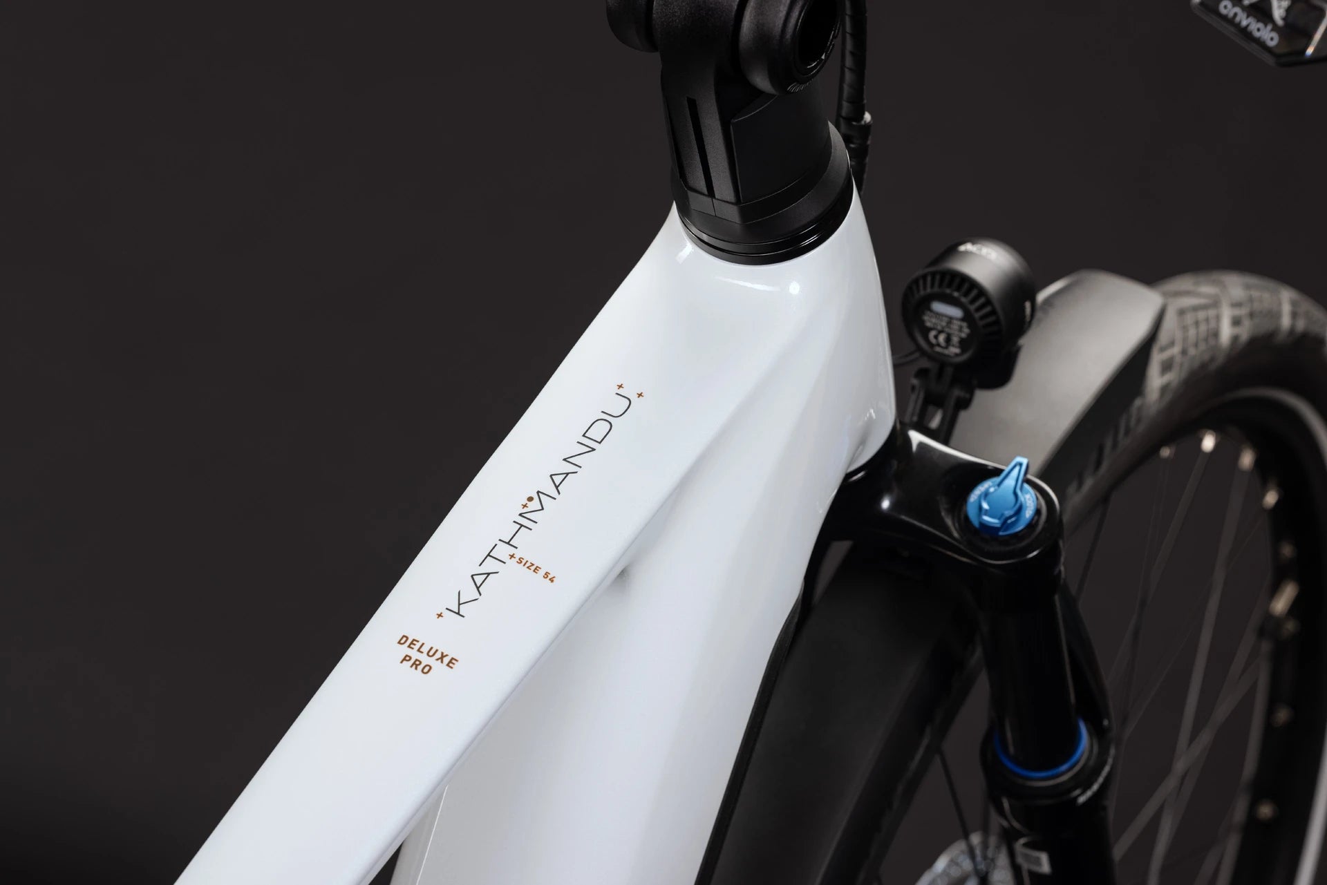 Cube Kathmandu Hybrid Deluxe Pro 800 metallicwhite´n´chrome 2027