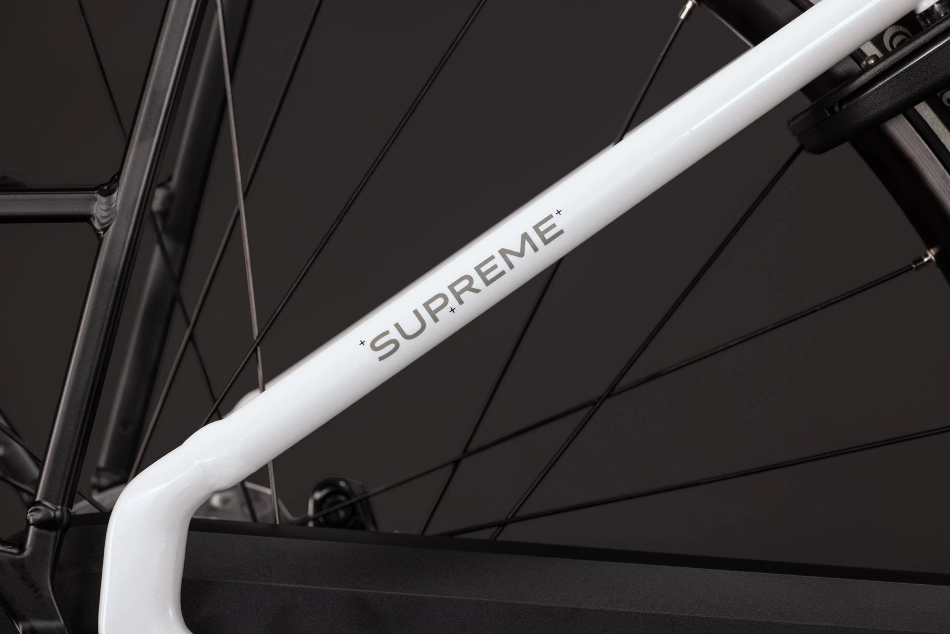 Cube Supreme RT Hybrid Comfort EX 600 metallicwhite´n´reflex EE 2027
