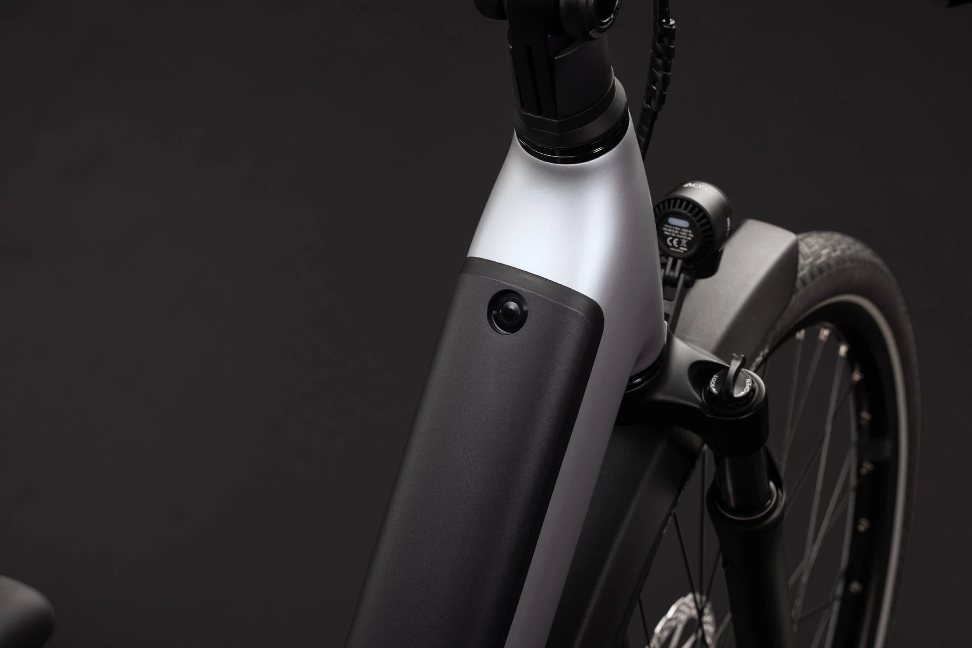 Cube Supreme Hybrid Deluxe Pro 600 silverstar´n´reflex EE 2027