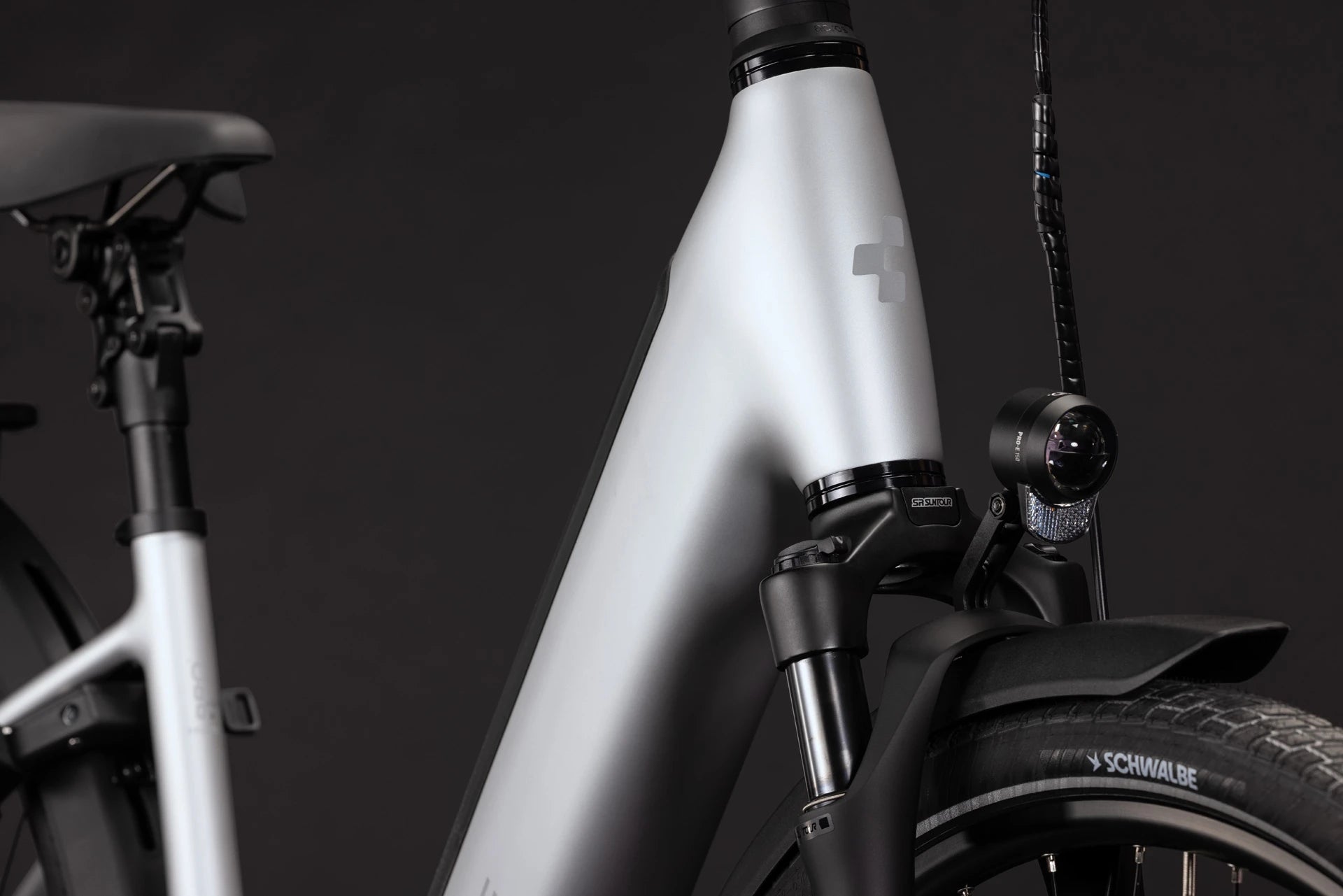 Cube Supreme Hybrid Deluxe Pro 600 silverstar´n´reflex EE 2027