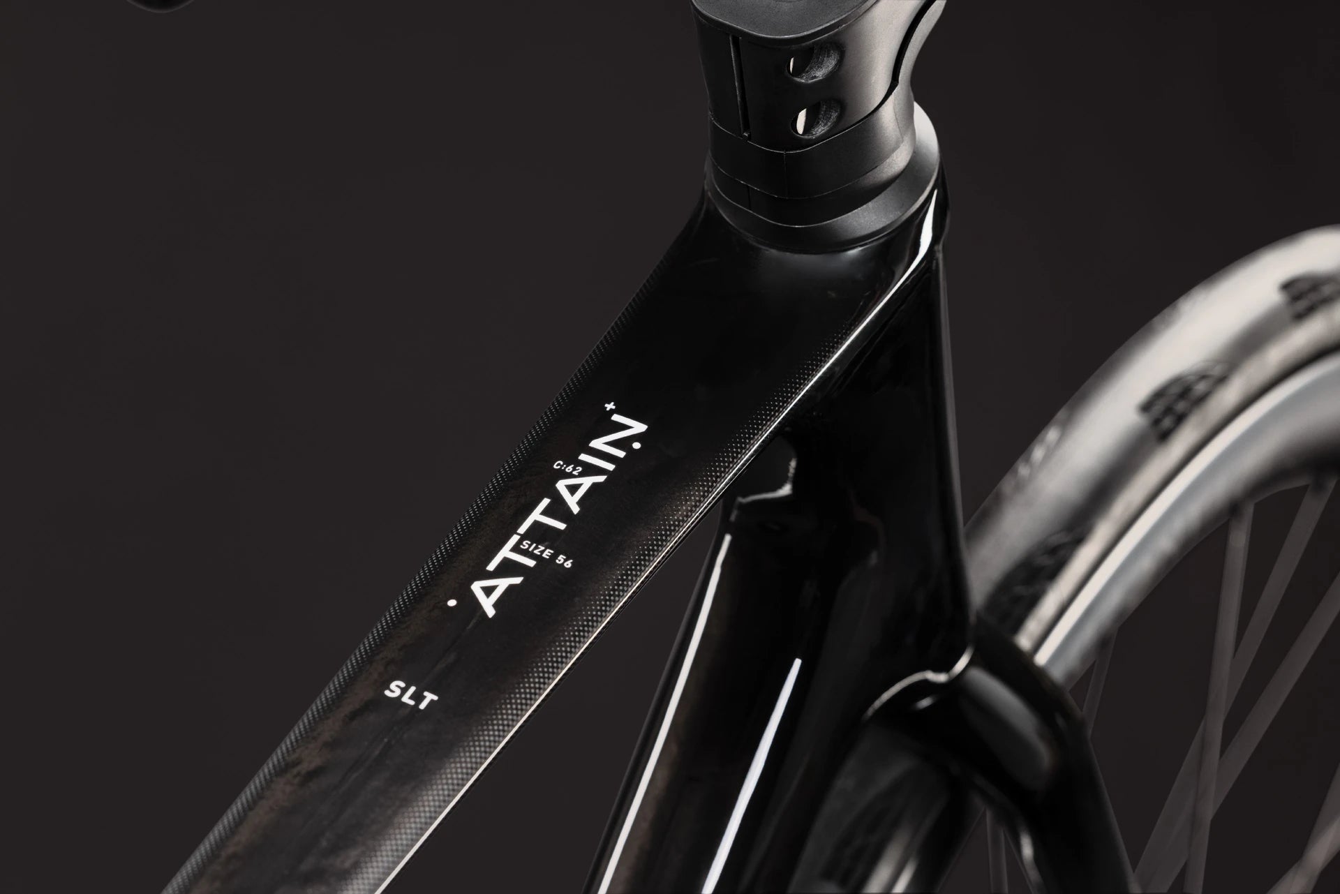 Cube Attain C:62 SLT carbon´n´white 2027